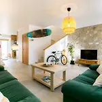 Alex Surf Hostel