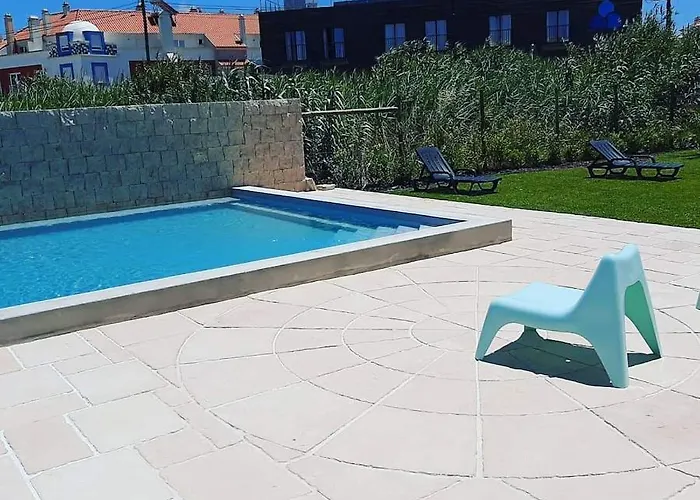 אכסניה Alex Surf בליאל