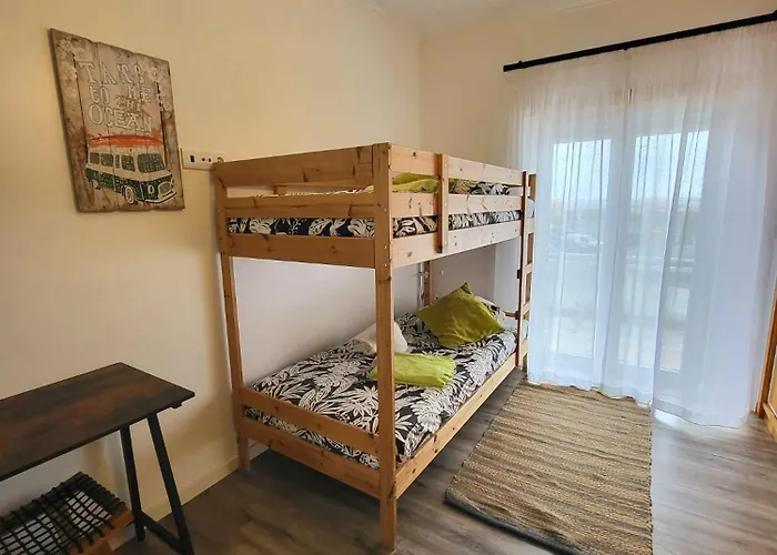 אכסניה Alex Surf בליאל