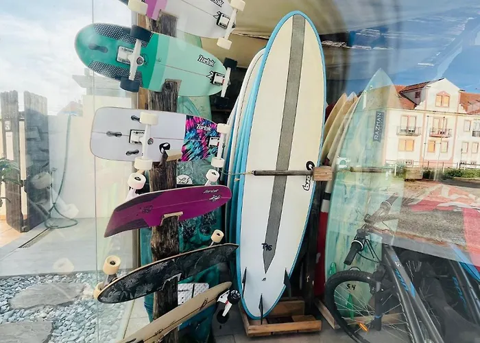 Alex Surf אכסניה *